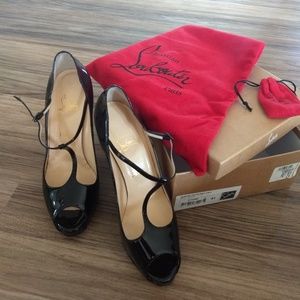 Christan Louboutin Burlina 120